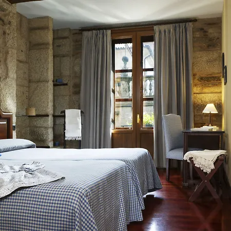 Rua Villar Hotel 3*