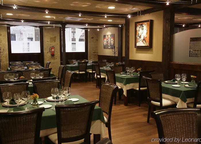 Rua Villar Hotell 3*